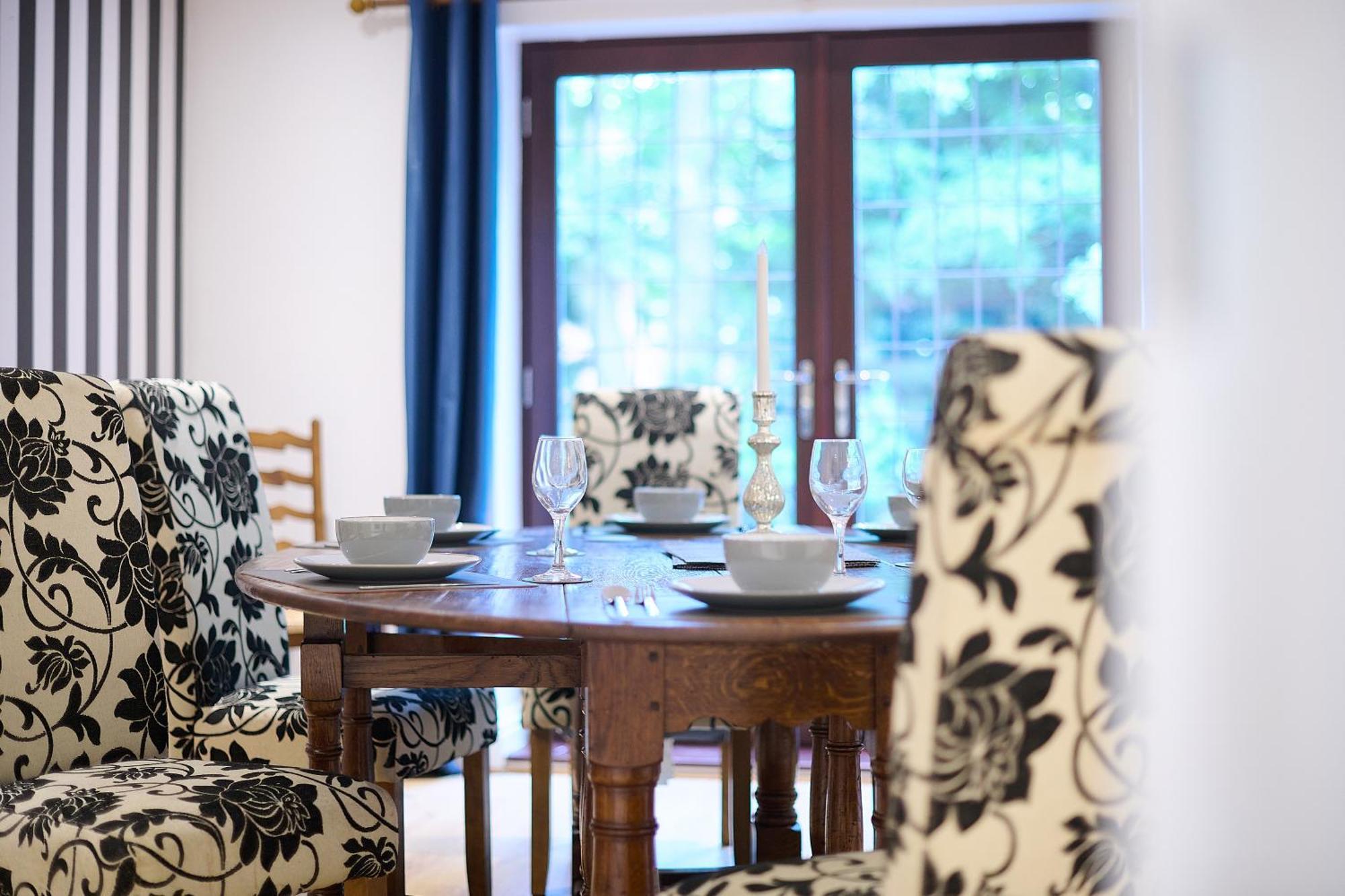Spacious Home For Large Families And Contractors Wolverhampton Bagian luar foto