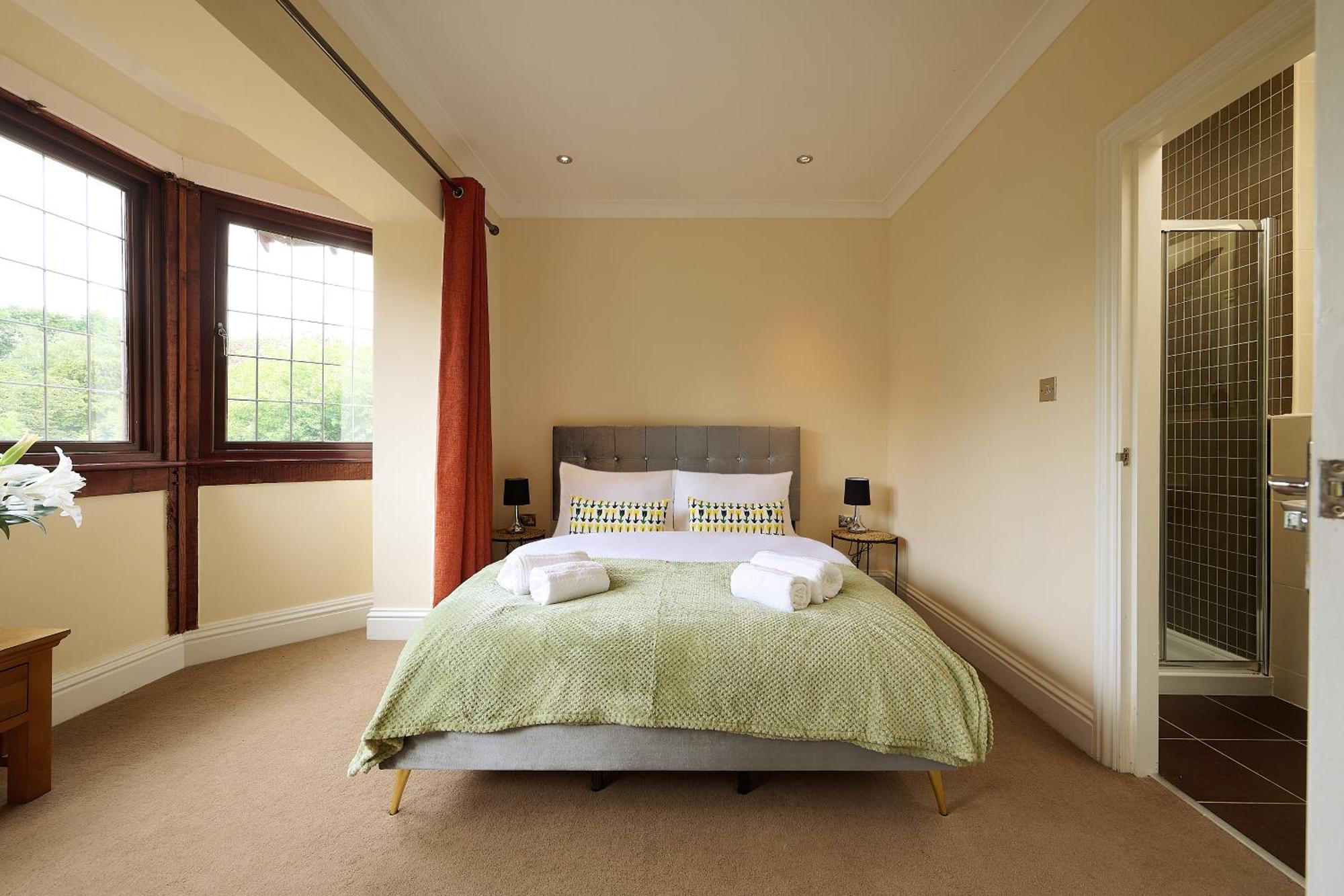 Spacious Home For Large Families And Contractors Wolverhampton Bagian luar foto