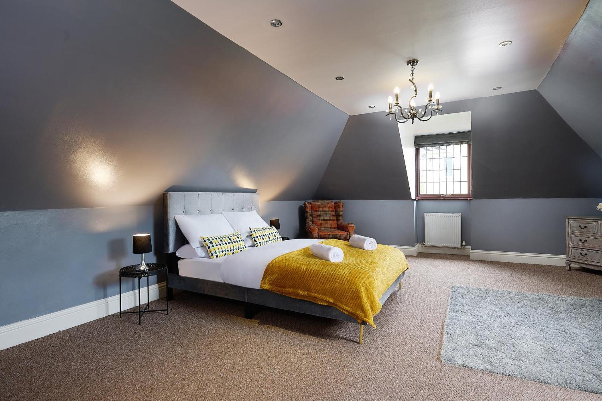 Spacious Home For Large Families And Contractors Wolverhampton Bagian luar foto