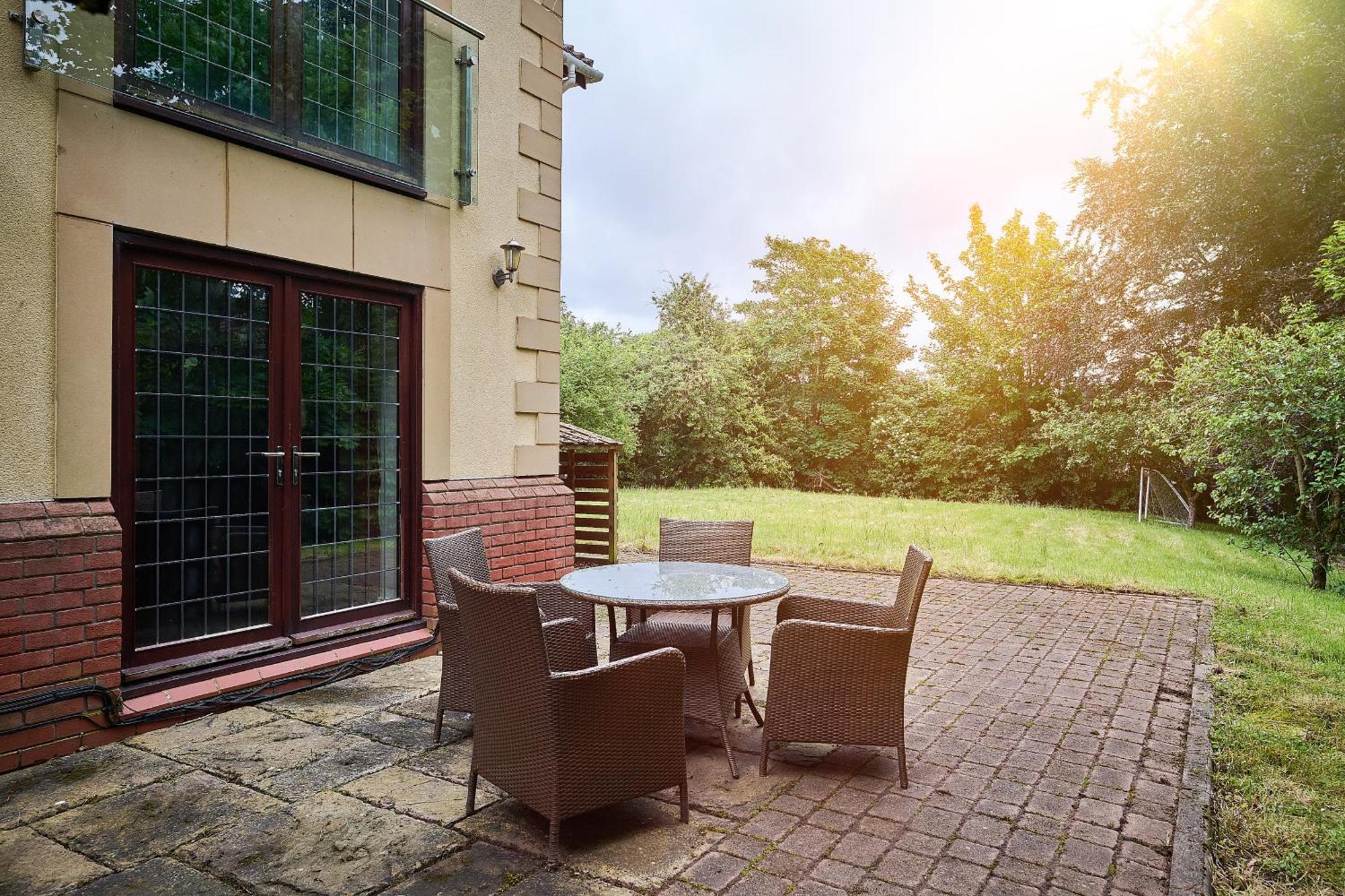 Spacious Home For Large Families And Contractors Wolverhampton Bagian luar foto