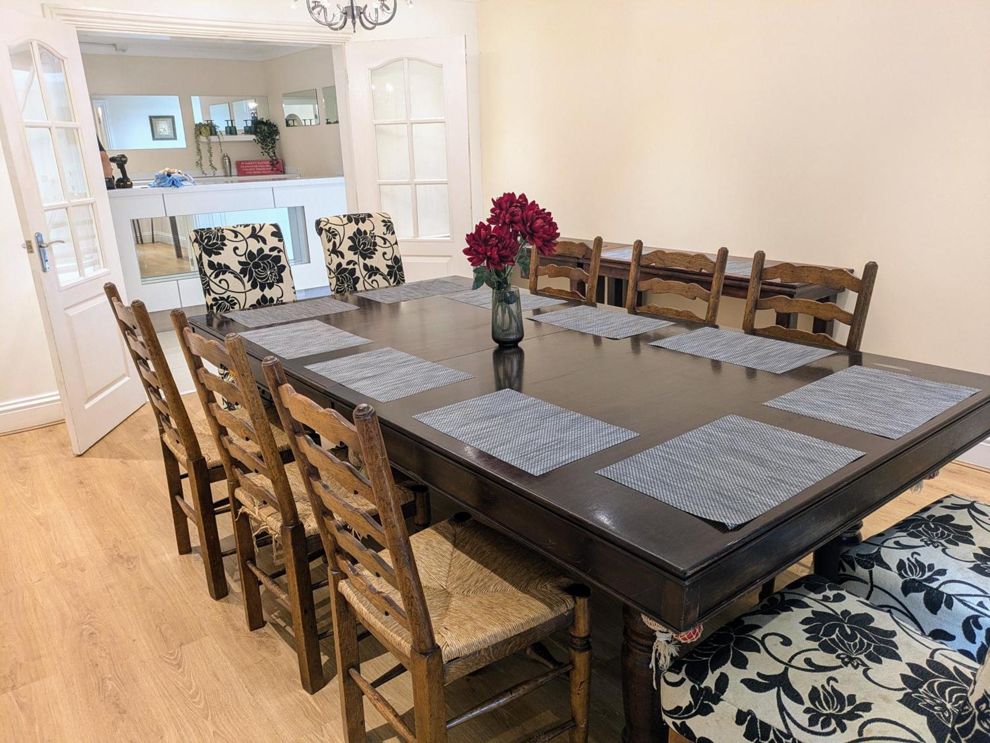 Spacious Home For Large Families And Contractors Wolverhampton Bagian luar foto