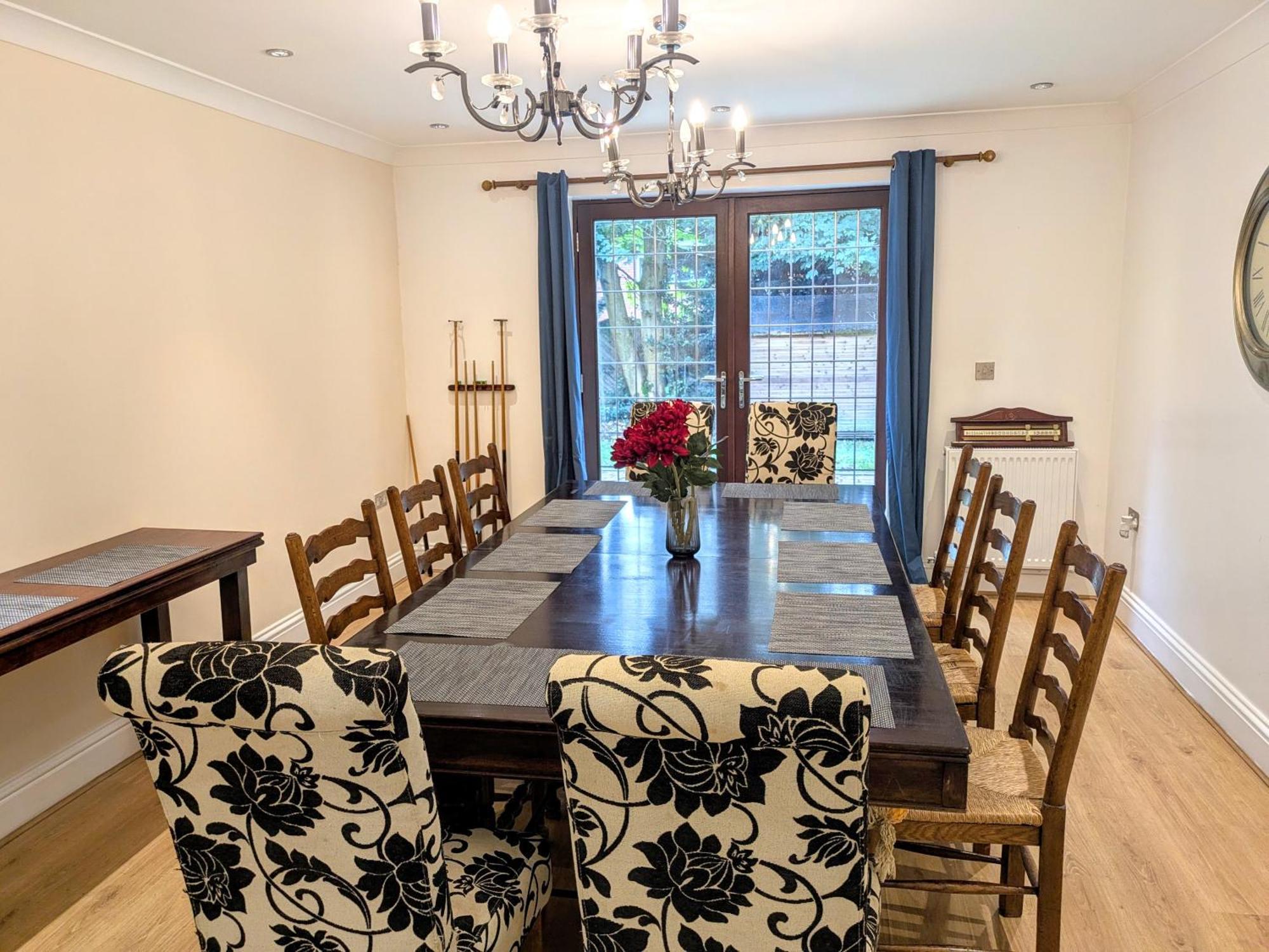 Spacious Home For Large Families And Contractors Wolverhampton Bagian luar foto